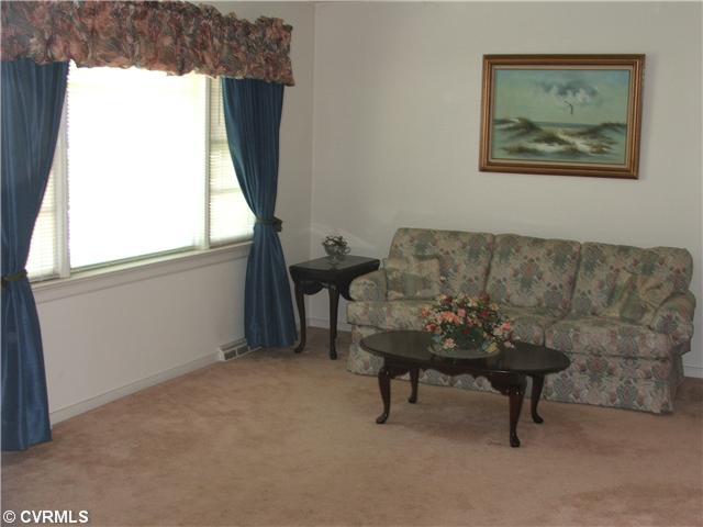 2108 North Parham Road Henrico, VA 23229 - Photo 6 of 13 Gallery Image 6