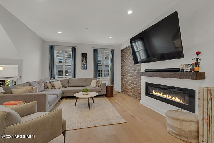 24 River Street Red Bank, NJ 07701 - Photo 4 of 39 DSC03654