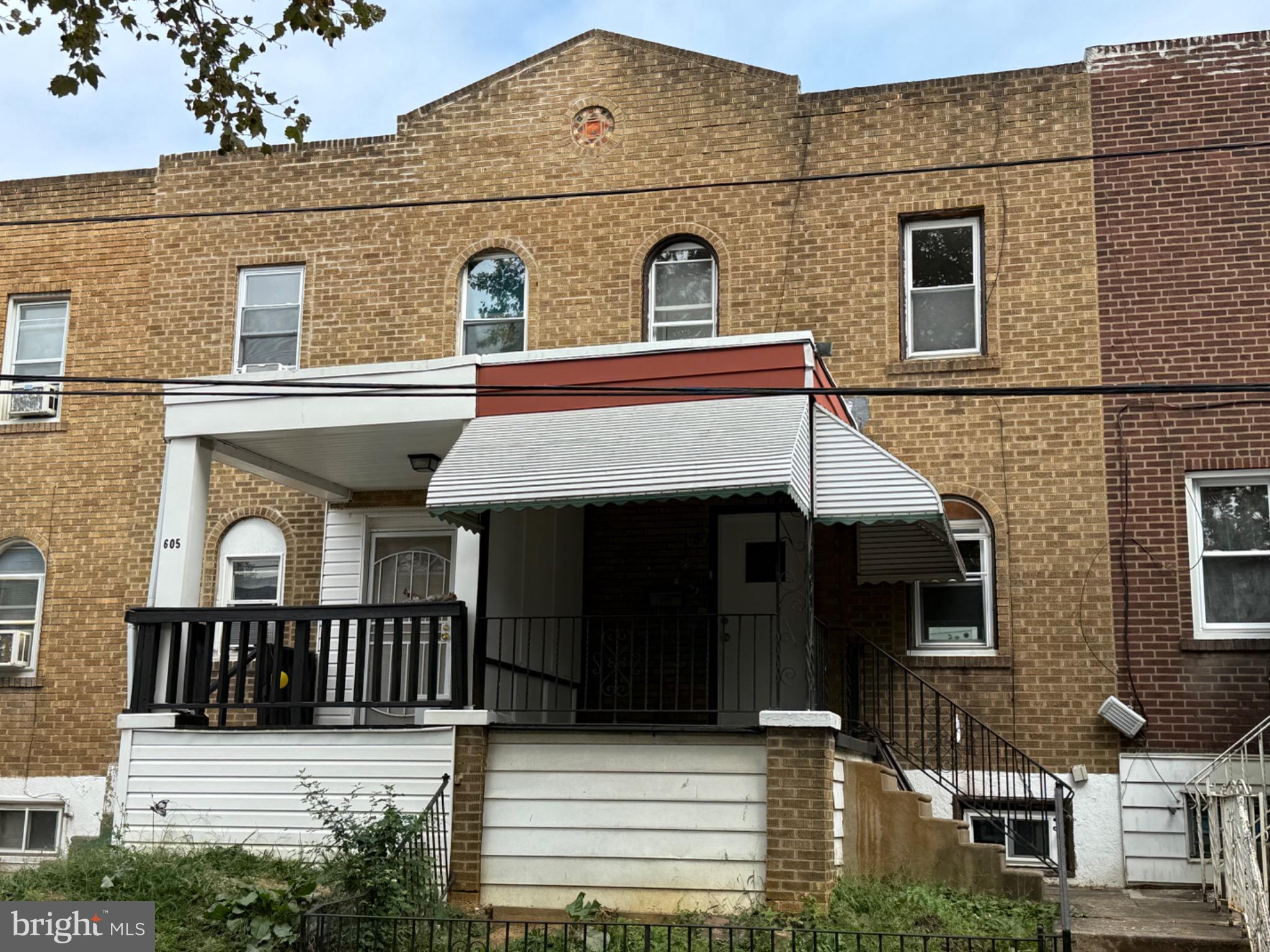 607 Littlecroft Road Upper Darby, PA 19082 - Photo 2 of 34 a view of a house with large windows
