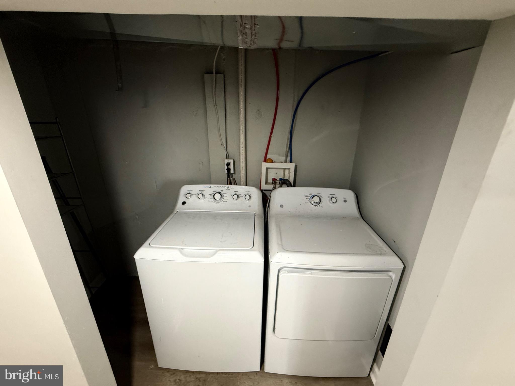 607 Littlecroft Road Upper Darby, PA 19082 - Photo 34 of 34 a utility room with dryer and washer