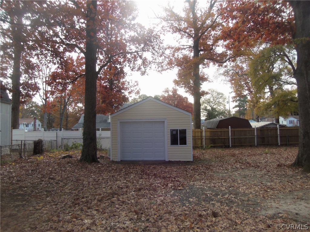 4331 Cogbill Road North Chesterfield, VA 23234 - Photo 3 of 11 Gallery Image 3
