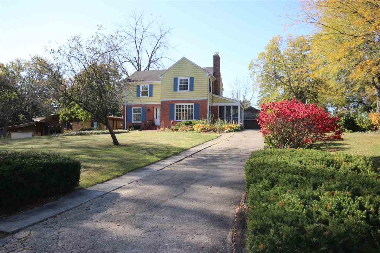 1814 Hawthorn Road Fort Wayne, IN 46802 - Photo 2 of 22