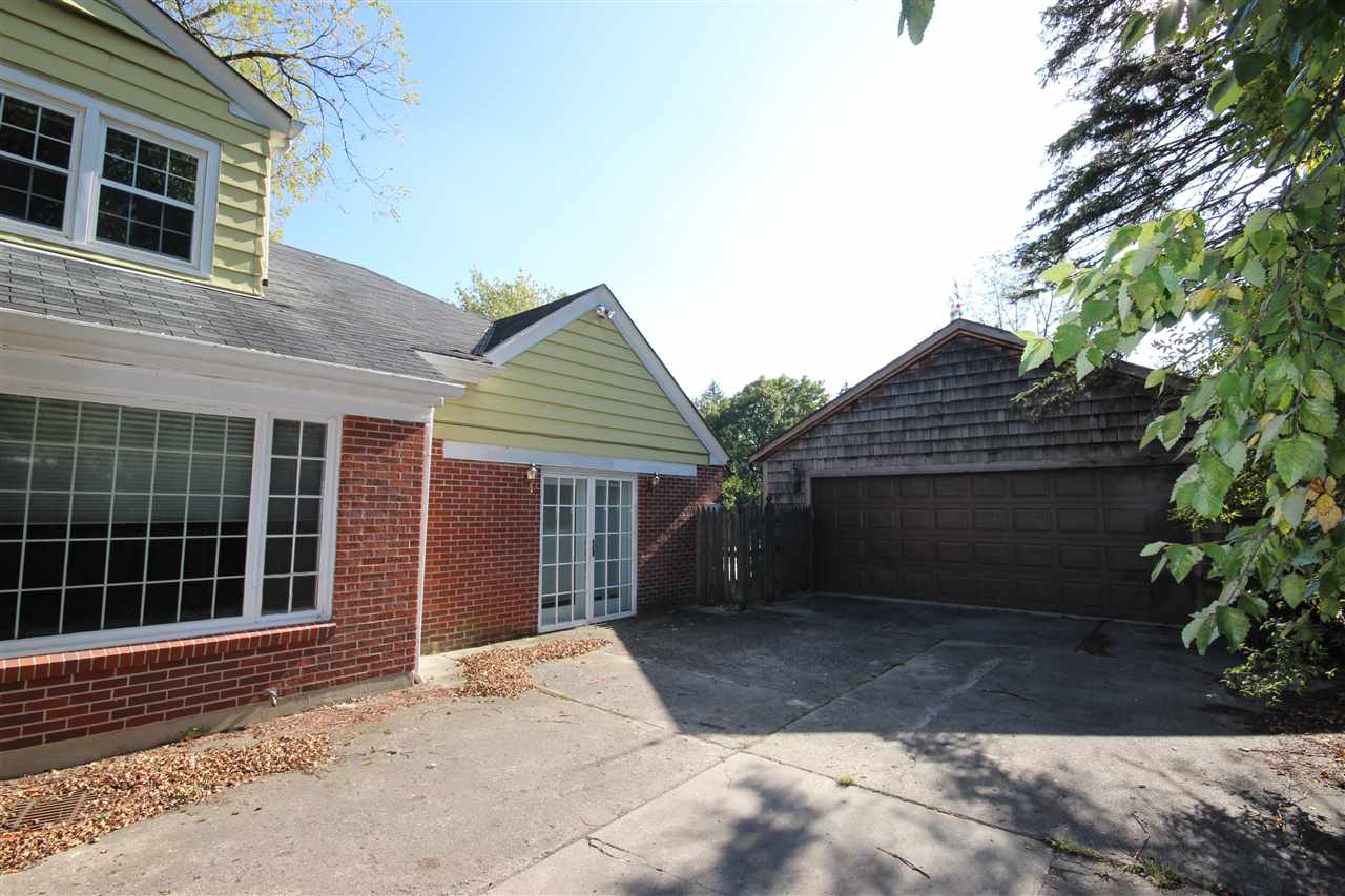 1814 Hawthorn Road Fort Wayne, IN 46802 - Photo 18 of 22