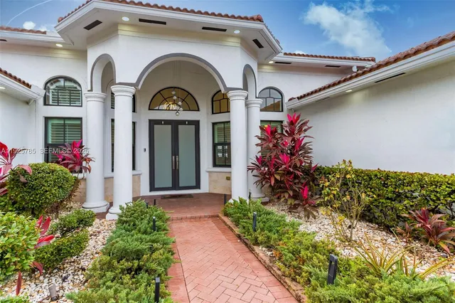 $1,350,000 | 1962 Southwest 185th Avenue, Miramar, FL 33029