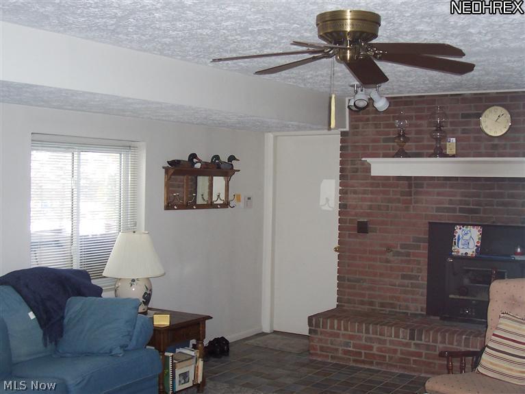 1414 Remsen Road Medina, OH 44256 - Photo 15 of 25 Family room leads to 2-car garage.