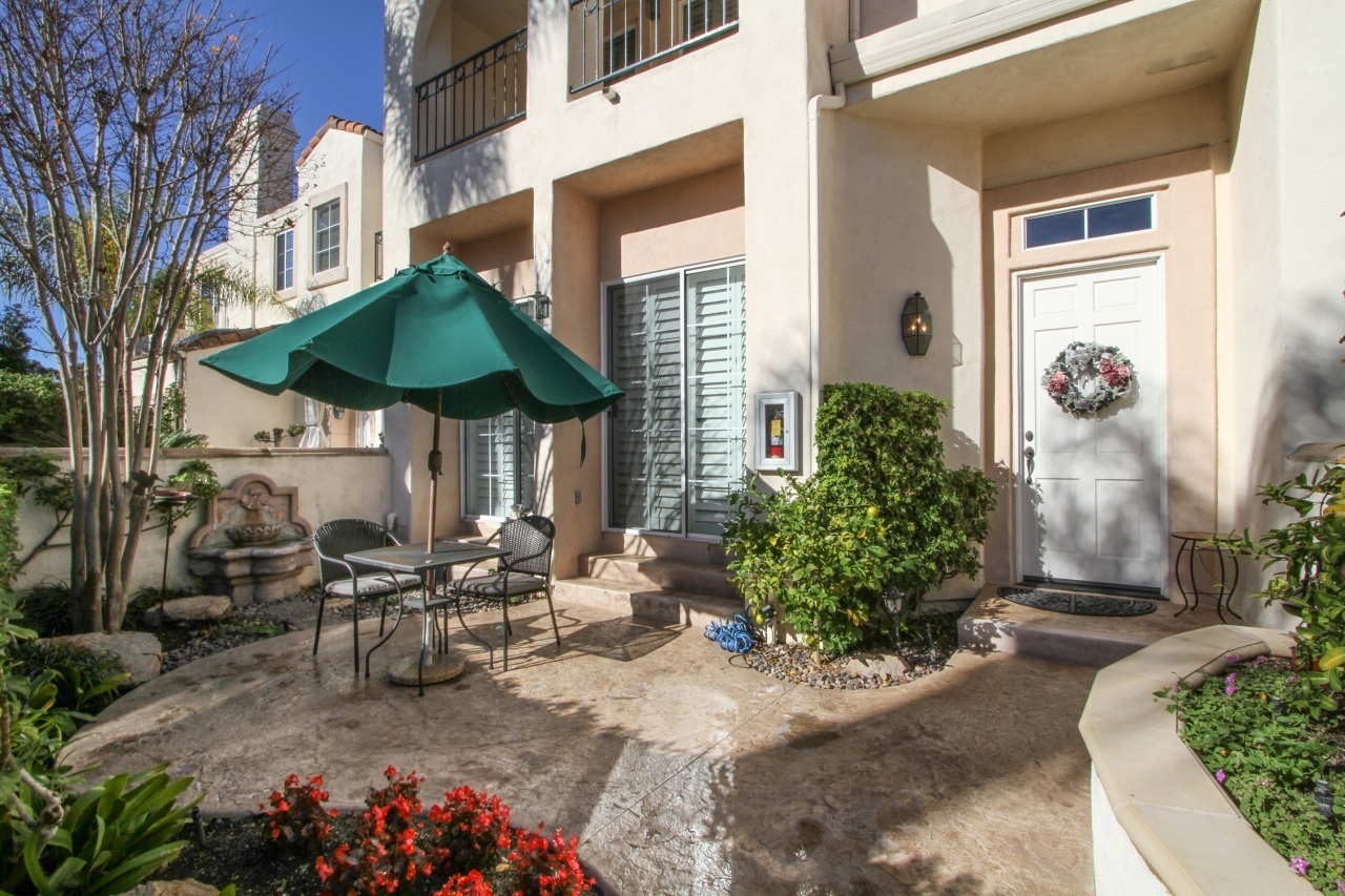 5155 Renaissance Avenue, Unit B San Diego, CA 92122 - Photo 1 of 25