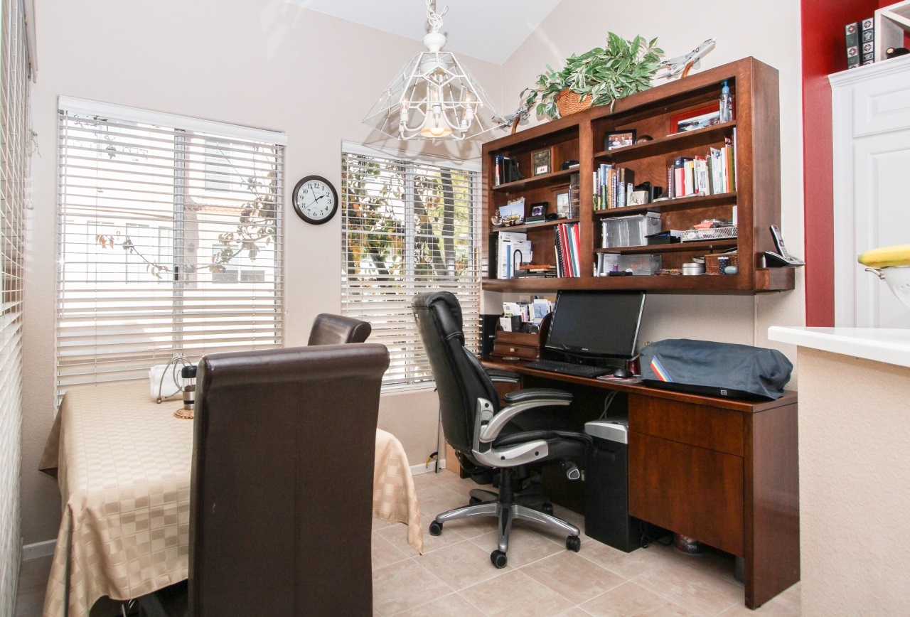 5155 Renaissance Avenue, Unit B San Diego, CA 92122 - Photo 11 of 25
