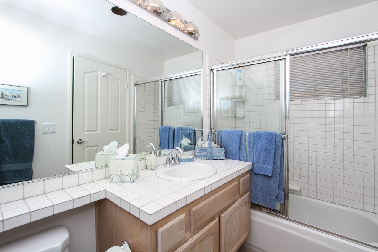 5155 Renaissance Avenue, Unit B San Diego, CA 92122 - Photo 16 of 25