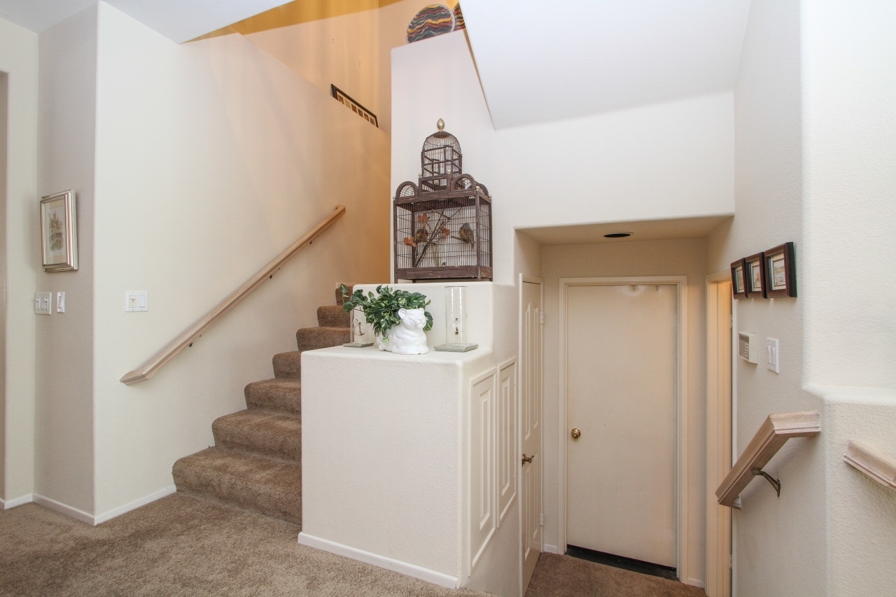 5155 Renaissance Avenue, Unit B San Diego, CA 92122 - Photo 7 of 25