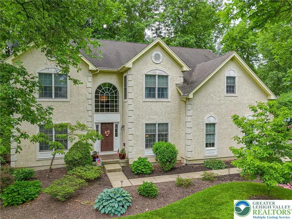 $850,000 | 4201 Anthony Drive West, Bethlehem, PA 18020