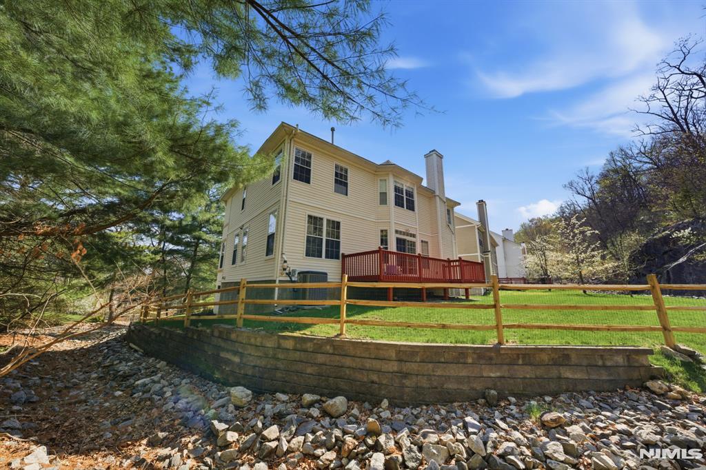 1 Skytop Ridge Oakland, NJ 07436 - Photo 38 of 43