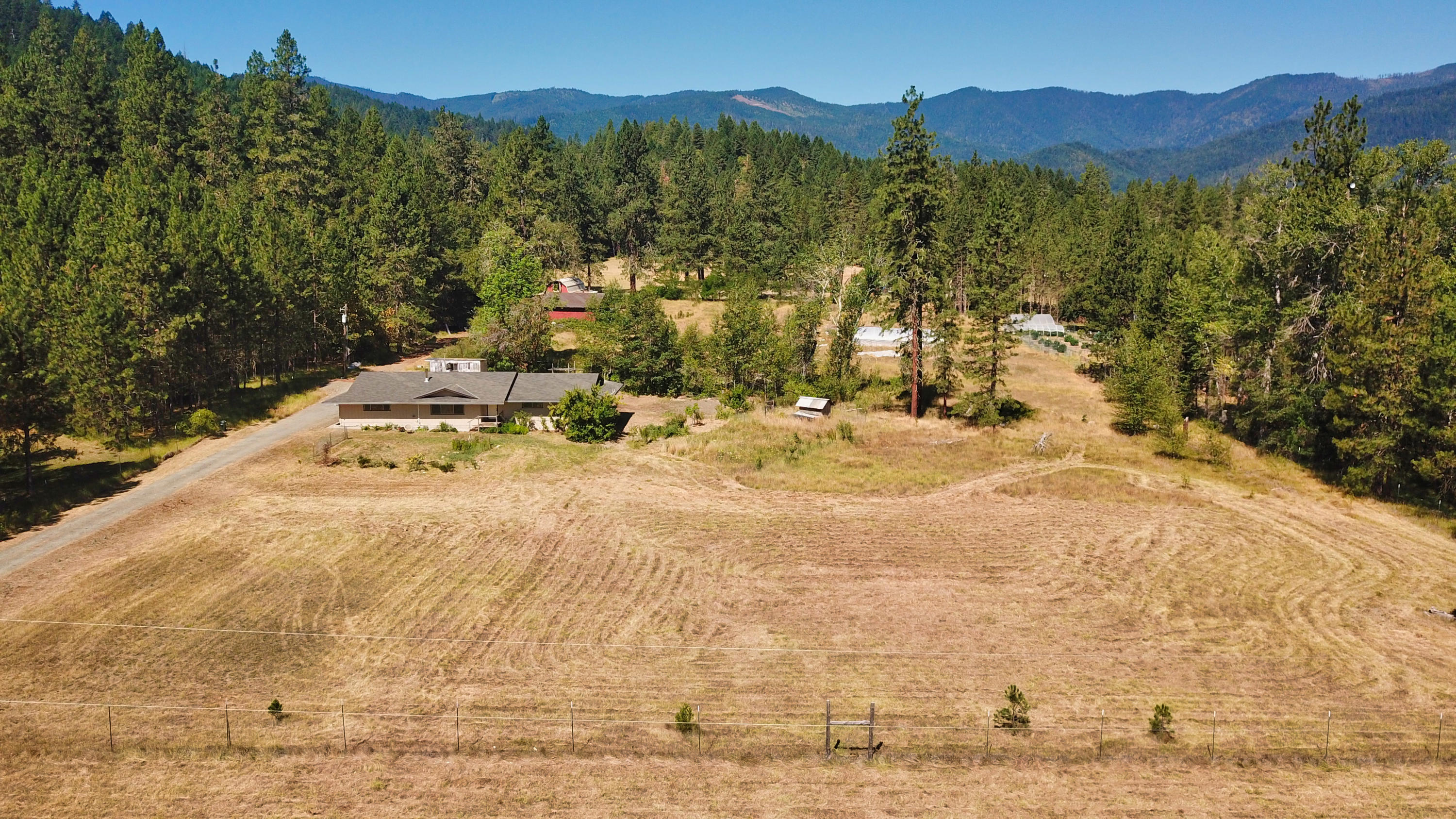300 Sagamore Road Williams, OR 97544 - Photo 7 of 32 85D6B960-9CDB-44AA-ADBB-E051A3235A8B
