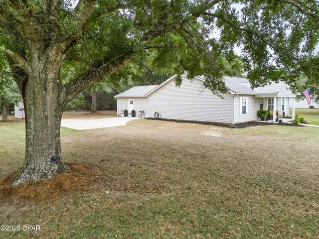 $279,900 | 17730 Cardinal Drive, Blountstown, FL 32424