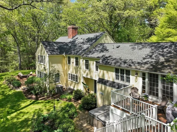 $2,195,000 | 63 Claypit Hill Road, Wayland, MA 01778