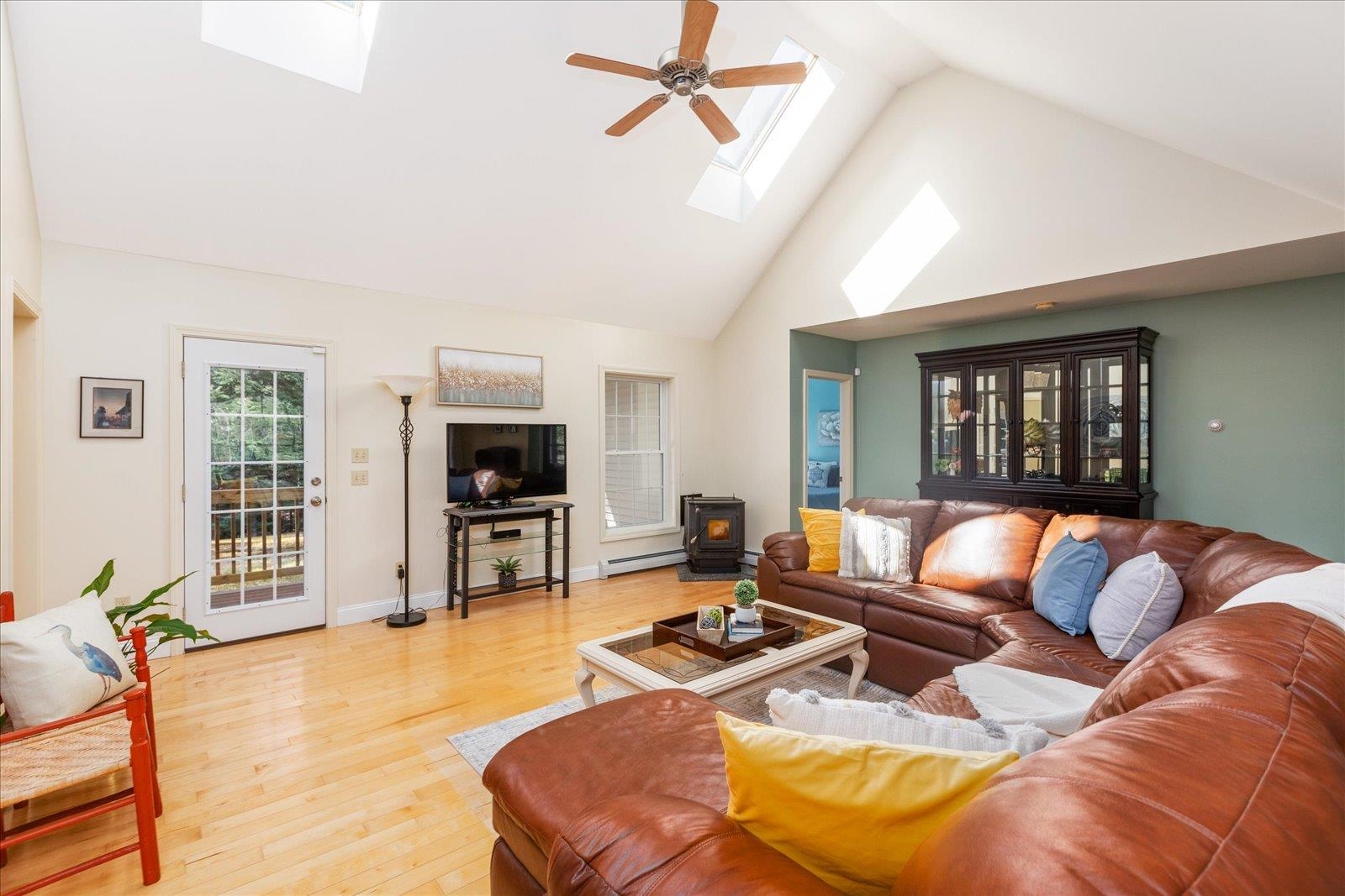 270 Nashua Road Sharon, NH 03458 - Photo 8 of 38