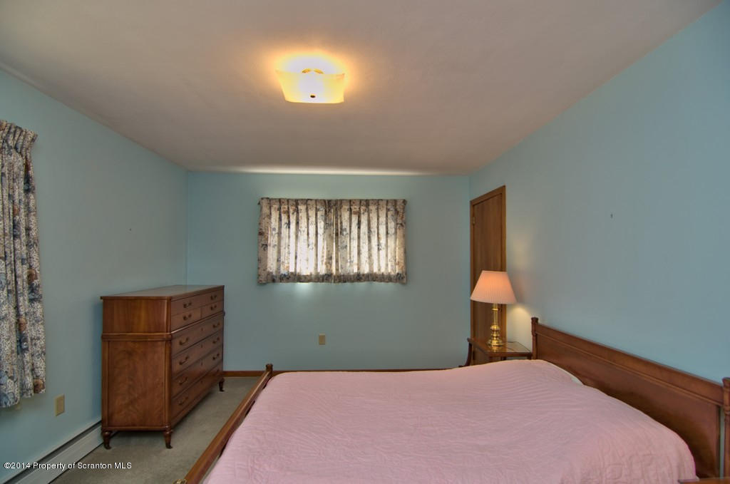 714 Dragon Road Clarks Summit, PA 18411 - Photo 16 of 48 Gallery Image 16