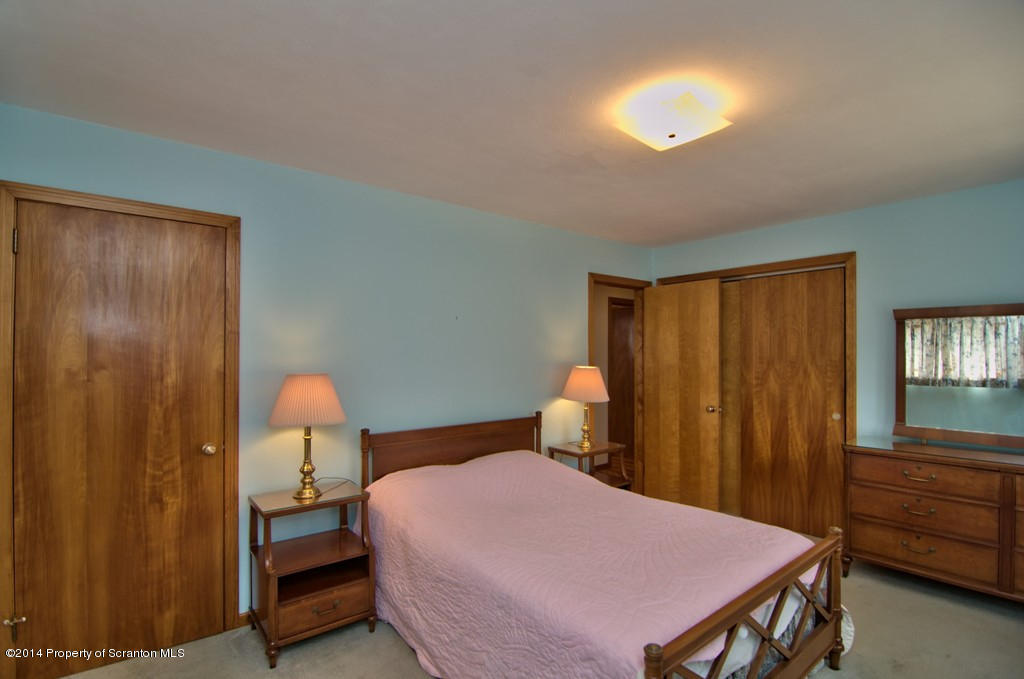 714 Dragon Road Clarks Summit, PA 18411 - Photo 18 of 48 Gallery Image 18
