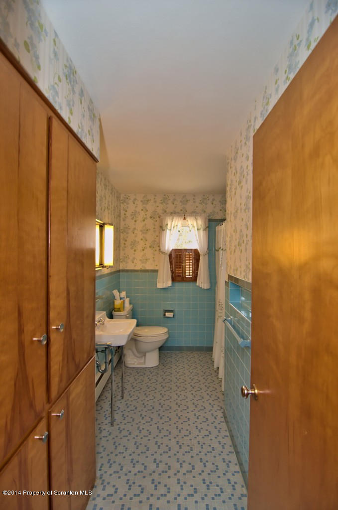 714 Dragon Road Clarks Summit, PA 18411 - Photo 26 of 48 Gallery Image 26