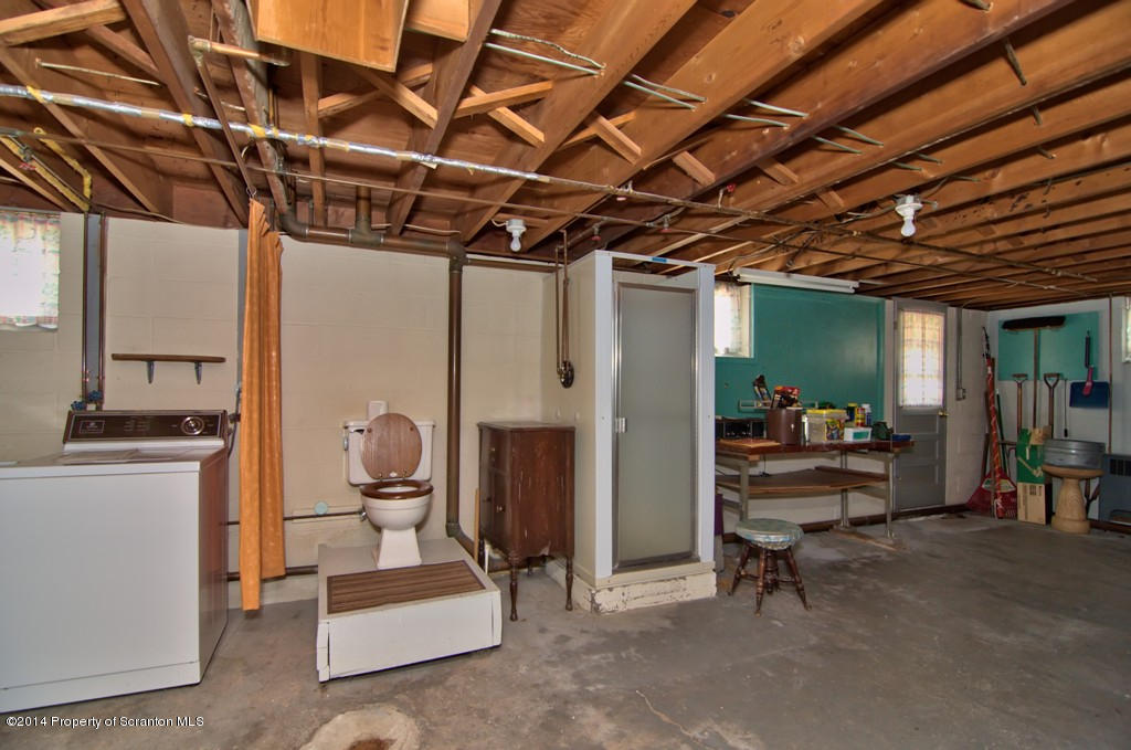 714 Dragon Road Clarks Summit, PA 18411 - Photo 32 of 48 Gallery Image 32