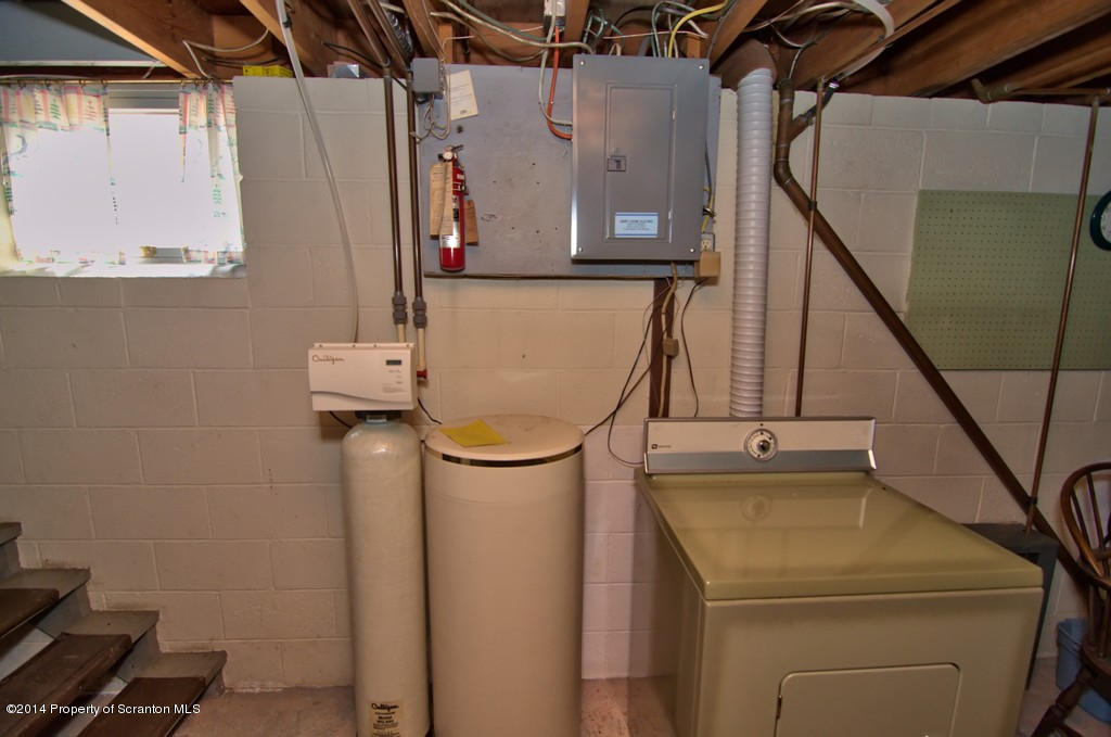 714 Dragon Road Clarks Summit, PA 18411 - Photo 35 of 48 Gallery Image 35