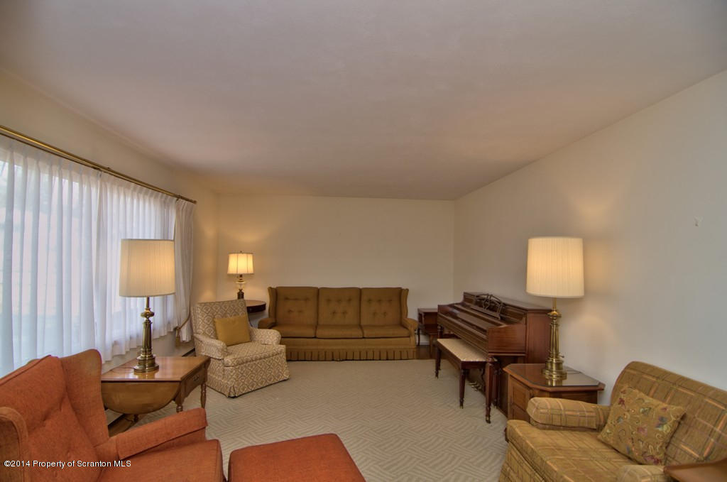 714 Dragon Road Clarks Summit, PA 18411 - Photo 6 of 48 Gallery Image 6