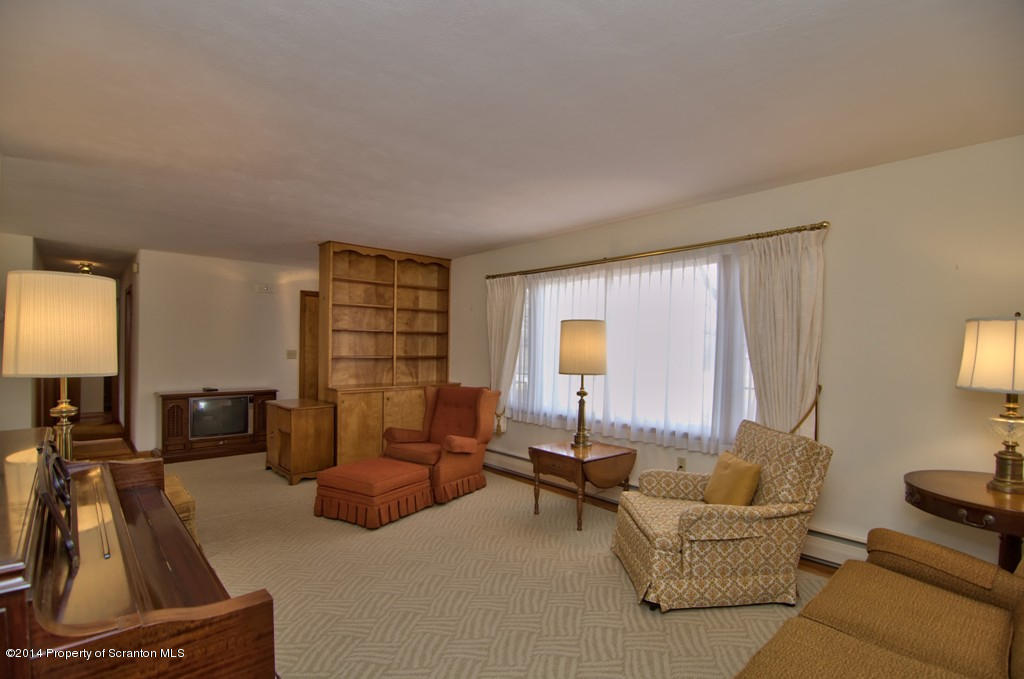 714 Dragon Road Clarks Summit, PA 18411 - Photo 7 of 48 Gallery Image 7
