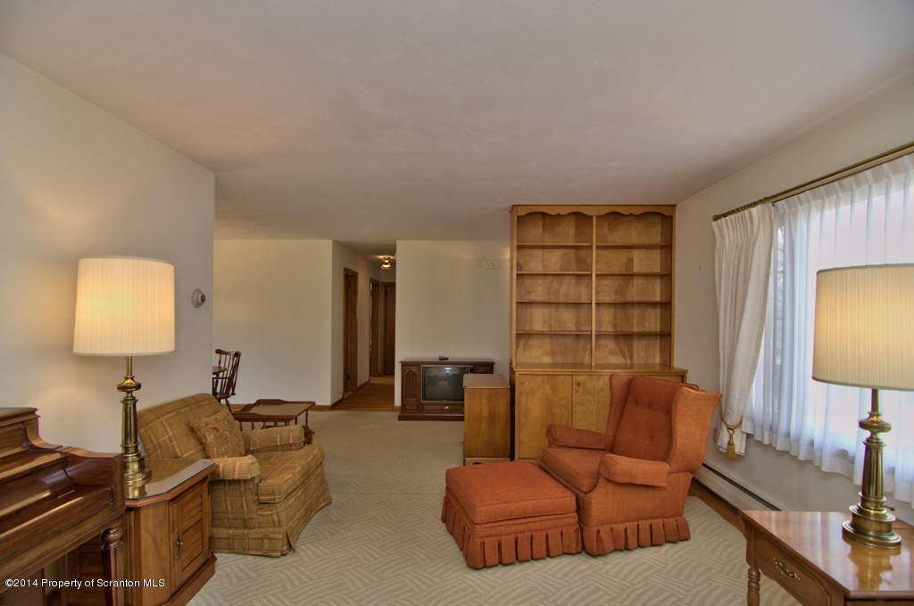 714 Dragon Road Clarks Summit, PA 18411 - Photo 8 of 48 Gallery Image 8