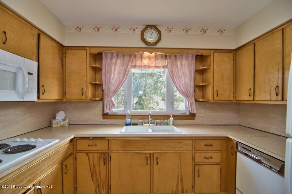 714 Dragon Road Clarks Summit, PA 18411 - Photo 9 of 48 Gallery Image 9
