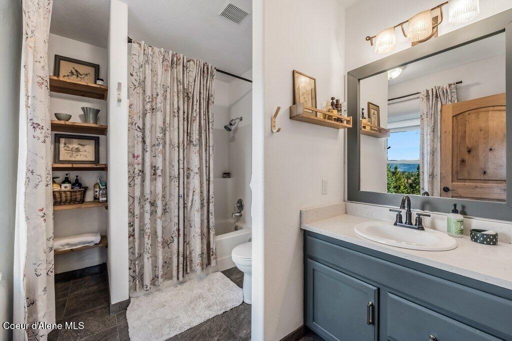 2875 Gold Creek Road Sandpoint, ID 83864 - Photo 35 of 92 Bathroom 3