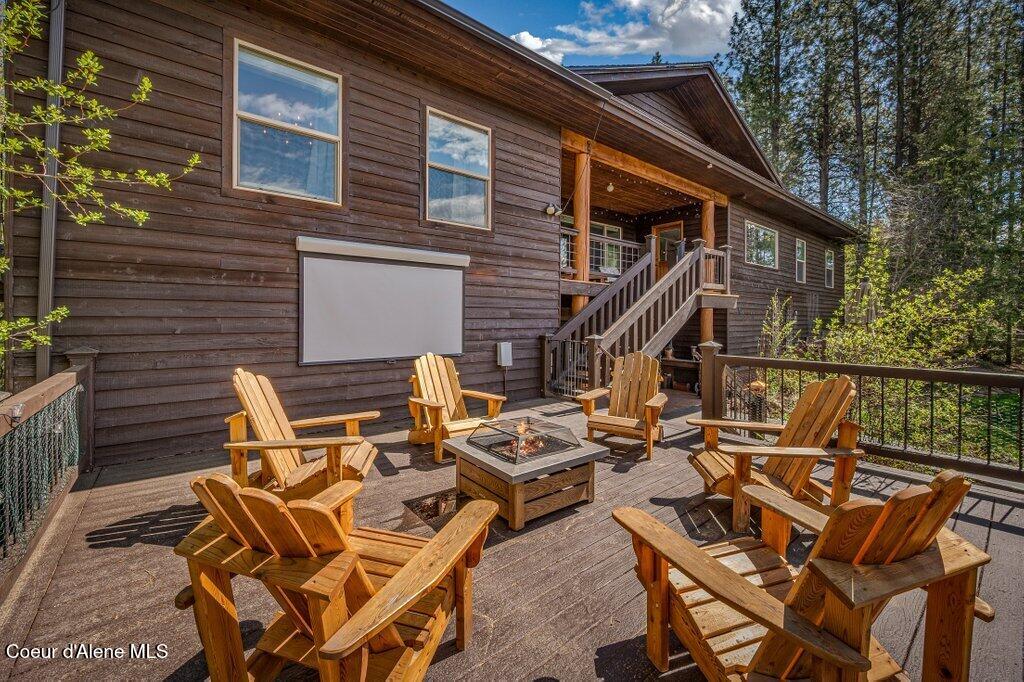 2875 Gold Creek Road Sandpoint, ID 83864 - Photo 47 of 92 Outdoor Movies