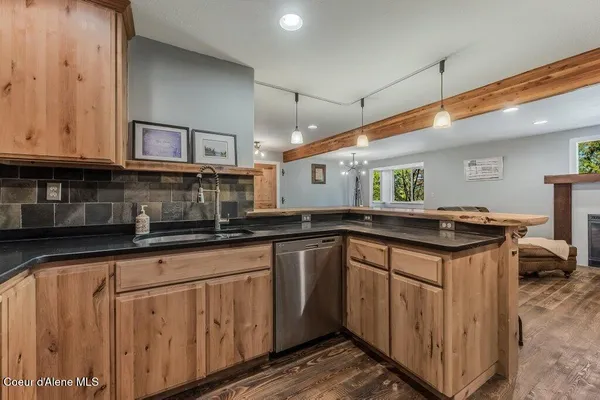 $1,360,000 | 2875 Gold Creek Road, Sandpoint, ID 83864