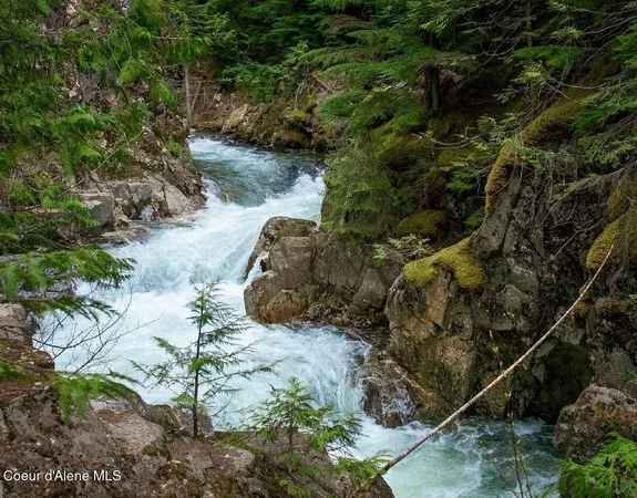 $1,360,000 | 2875 Gold Creek Road, Sandpoint, ID 83864