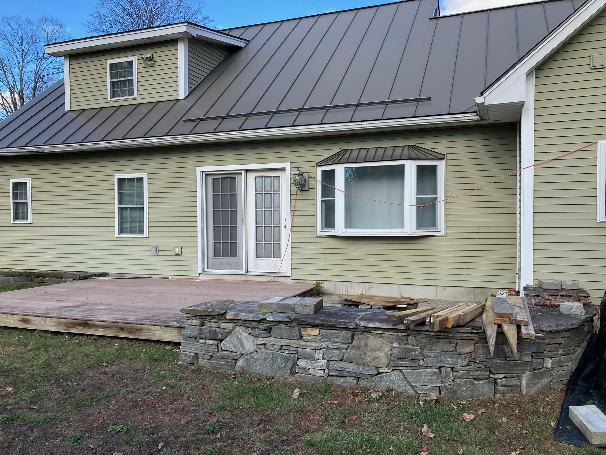 286 Giddings Street Springfield, VT 05150 - Photo 3 of 11