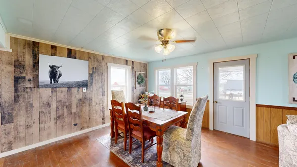 $275,000 | 19439 Co Hwy EE, Sylvan, WI 53581