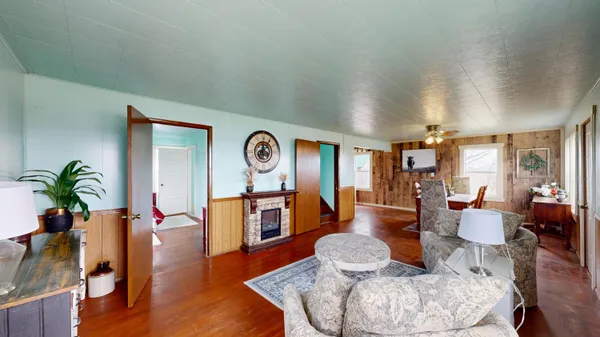 $275,000 | 19439 Co Hwy EE, Sylvan, WI 53581