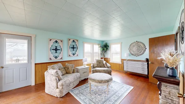 $275,000 | 19439 Co Hwy EE, Sylvan, WI 53581