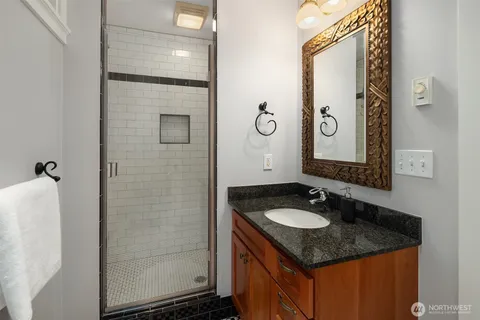 $2,600,000 | 721 18th Avenue East, Seattle, WA 98112