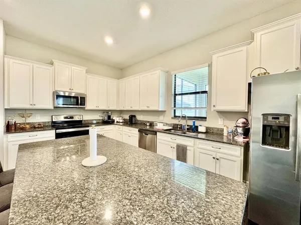 $3,400 | 2854 Hilliard Drive, Wesley Chapel, FL 33543