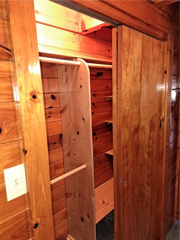 418 Bacon Run Road Clarksville, PA 15322 - Photo 19 of 28 Hallway Closet