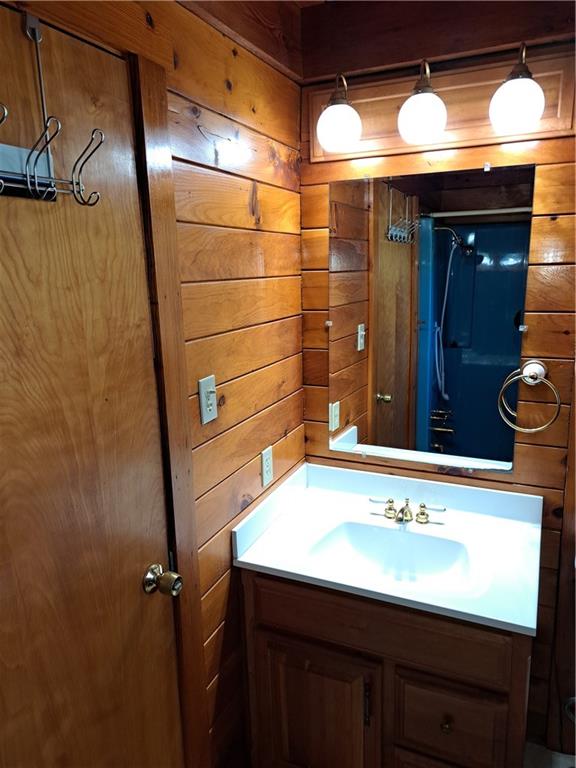 418 Bacon Run Road Clarksville, PA 15322 - Photo 21 of 28 Bathroom off rear Bedroom