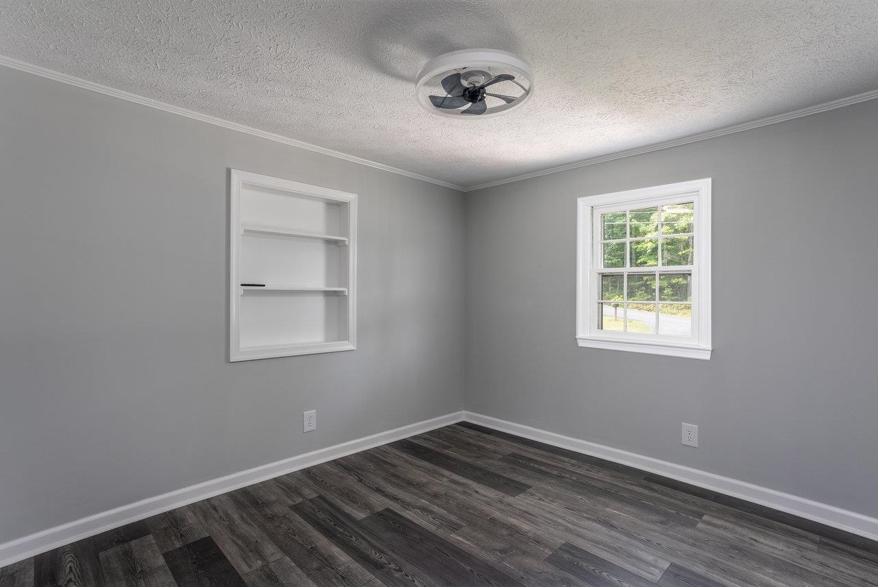 3219 Short Run Road Elkton, VA 22827 - Photo 17 of 38 Gallery Image 17