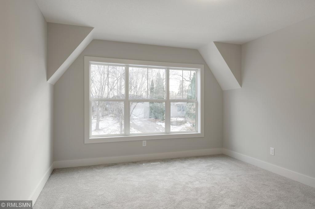 4818 Ridge Road Minnetonka, MN 55345 - Photo 20 of 29 Gallery Image 20