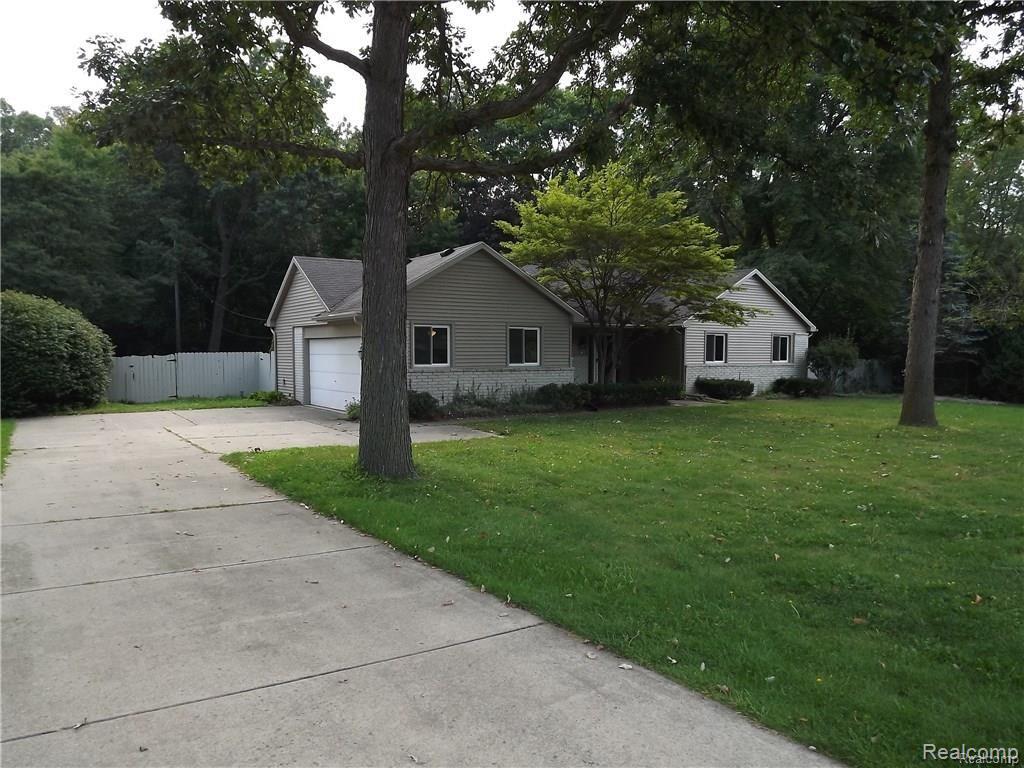 3677 John R Road Rochester Hills, MI 48307 - Photo 1 of 15