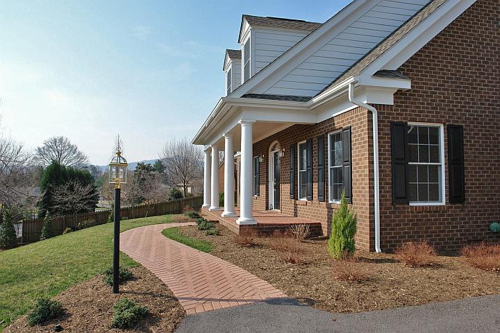 601 Highfield Road Salem, VA 24153 - Photo 2 of 6 front porch