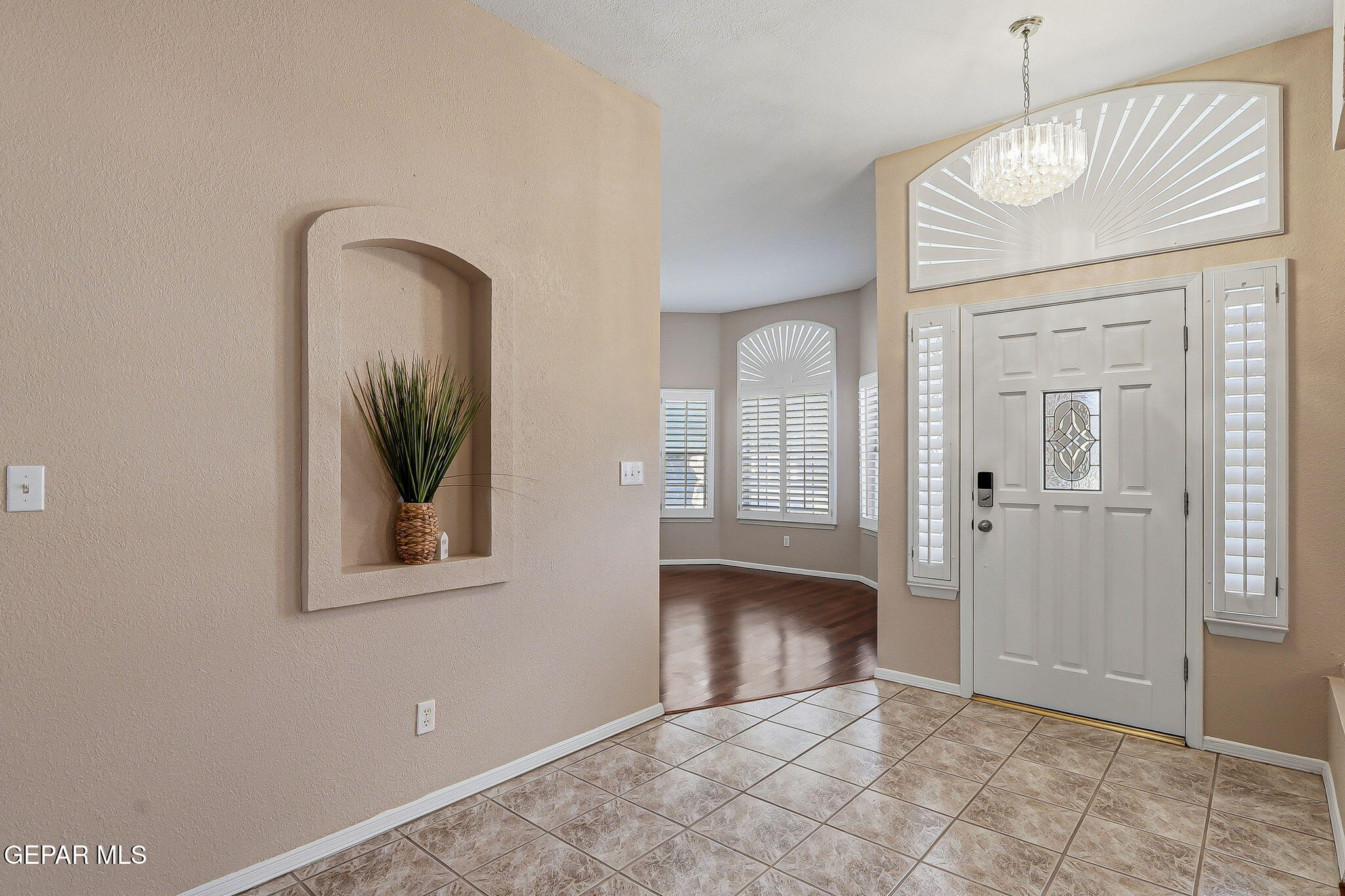 1385 Rainbow Ridge Drive El Paso, TX 79912 - Photo 5 of 49 20-web-or-mls-IMG_6171