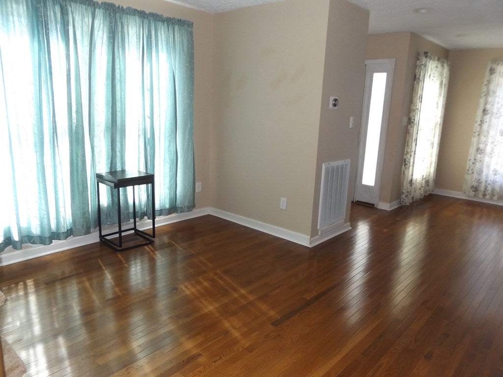 246 Duncan Mill Road Dugspur, VA 24325 - Photo 10 of 27 Gallery Image 10