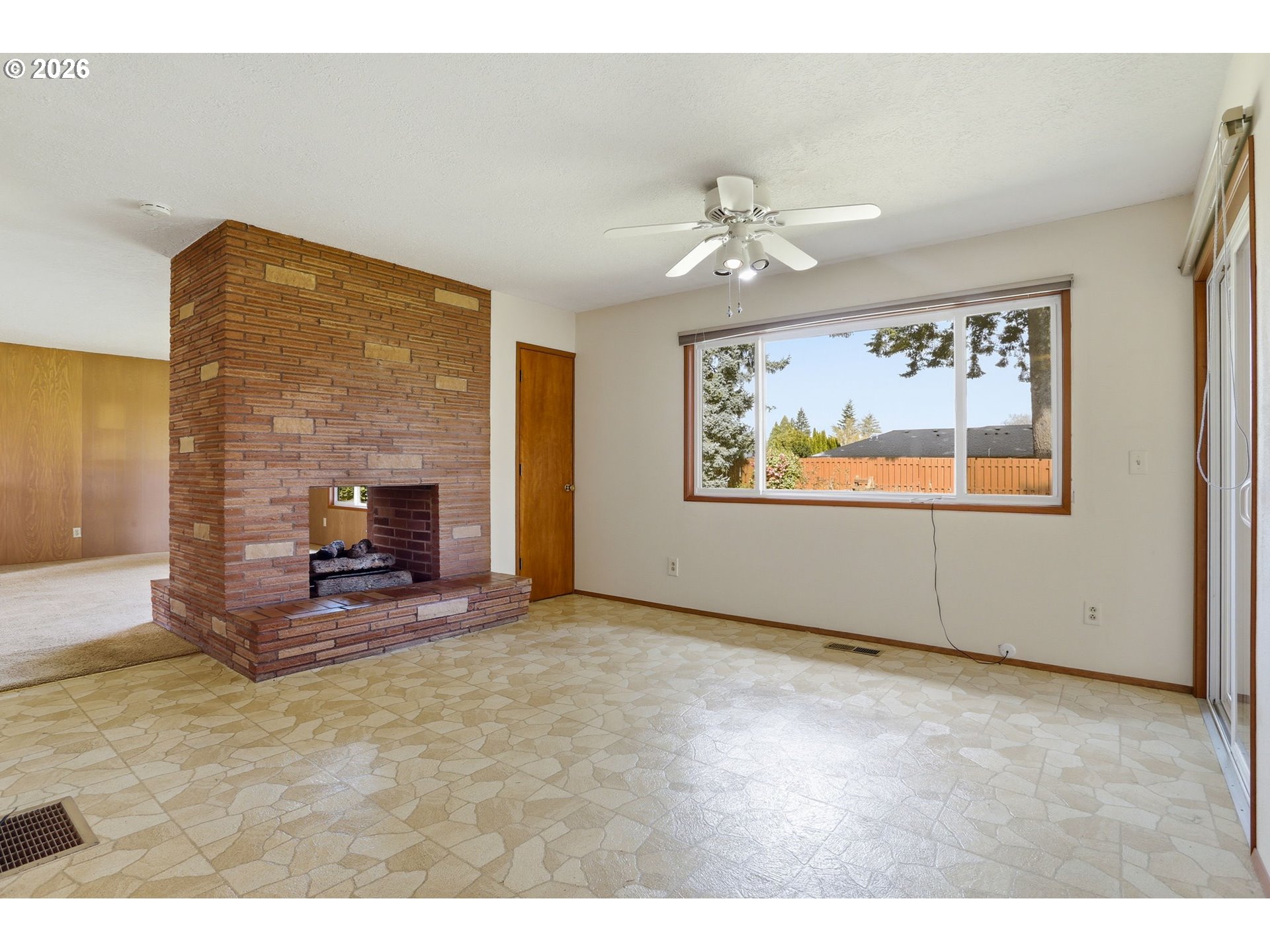 9925 Southwest Inez Street Portland, OR 97224 - Photo 11 of 32