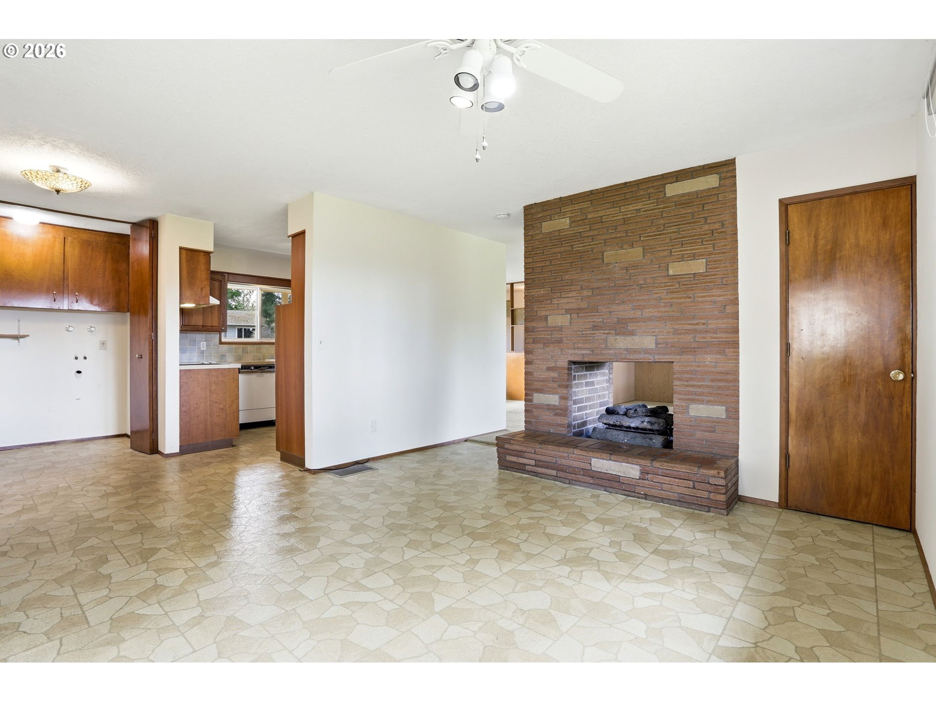 9925 Southwest Inez Street Portland, OR 97224 - Photo 12 of 32