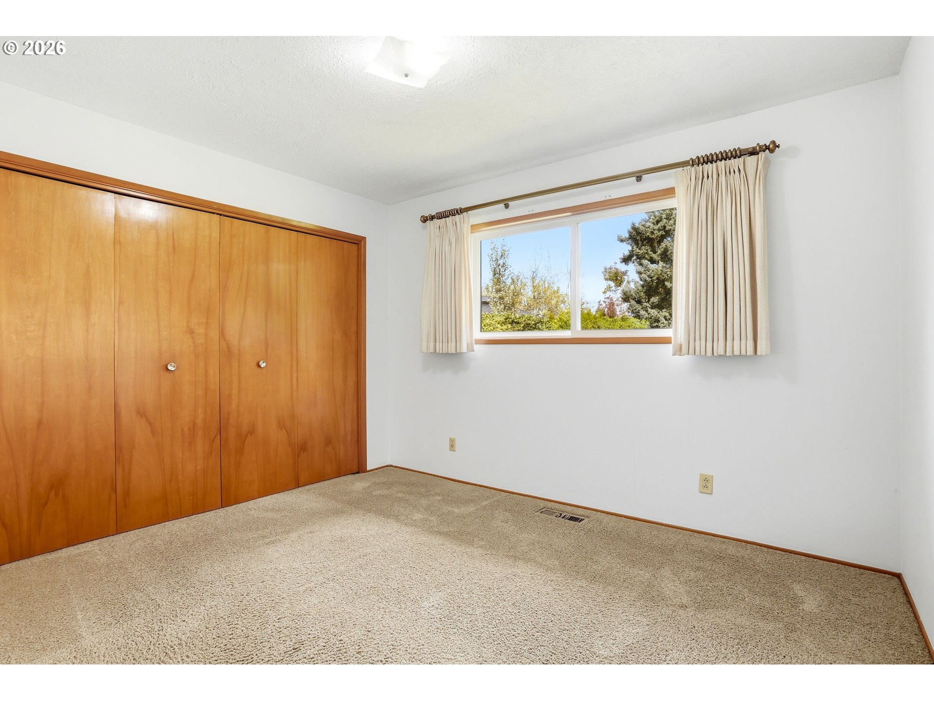 9925 Southwest Inez Street Portland, OR 97224 - Photo 20 of 32