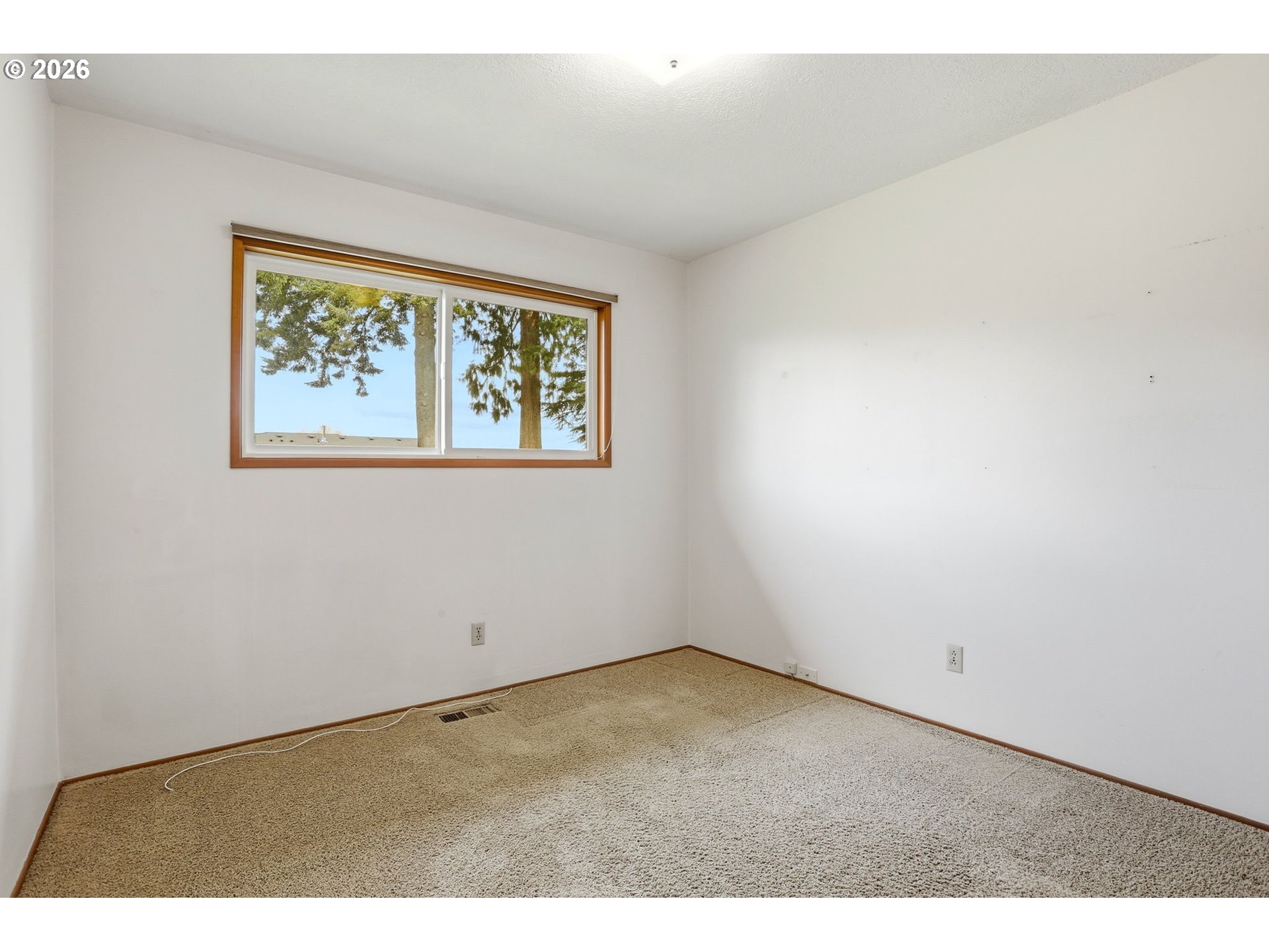 9925 Southwest Inez Street Portland, OR 97224 - Photo 23 of 32